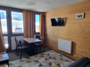 Studio confort cabine - Pied des pistes avec balcon sud - FR-1-181-2559